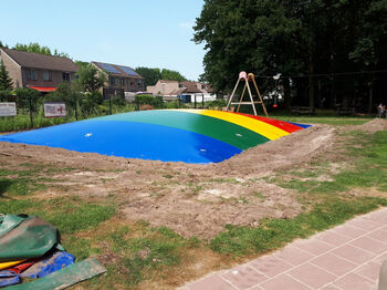 Trampoline op lucht in vele variaties