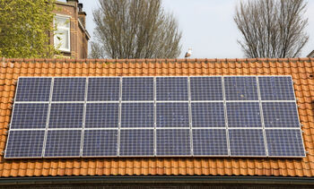 Wijkdeel Stadshagen verlicht met zonne-energie