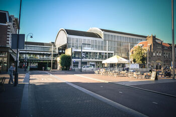 Stationsomgevingen Noord-Holland mogen groener